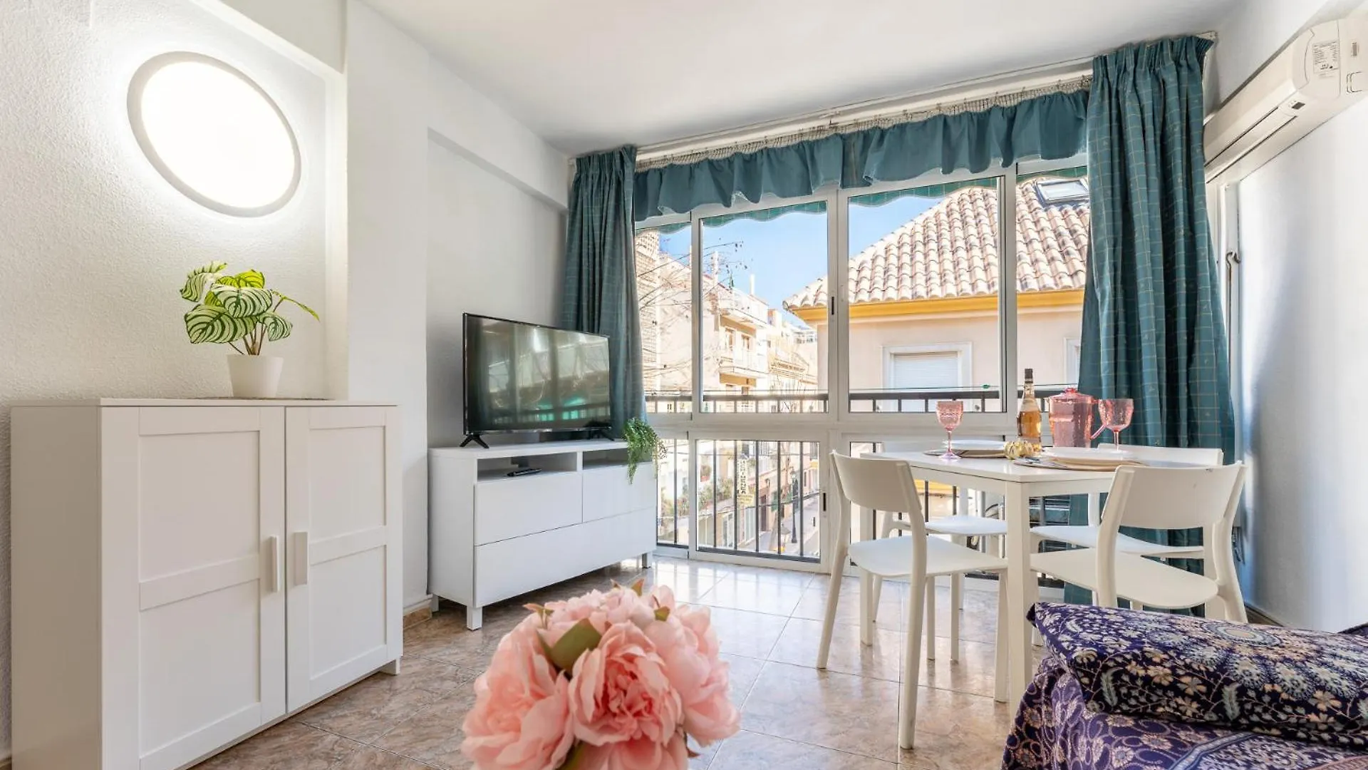 Malagasuite Fuengirola Front Beach 0*,