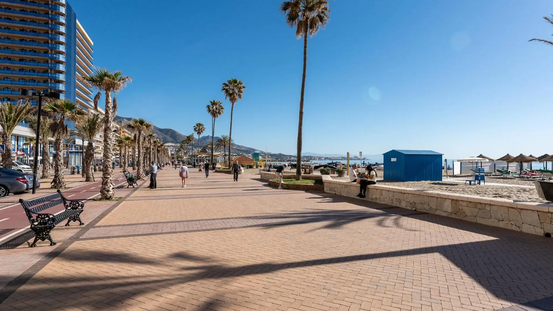 Malagasuite Fuengirola Front Beach